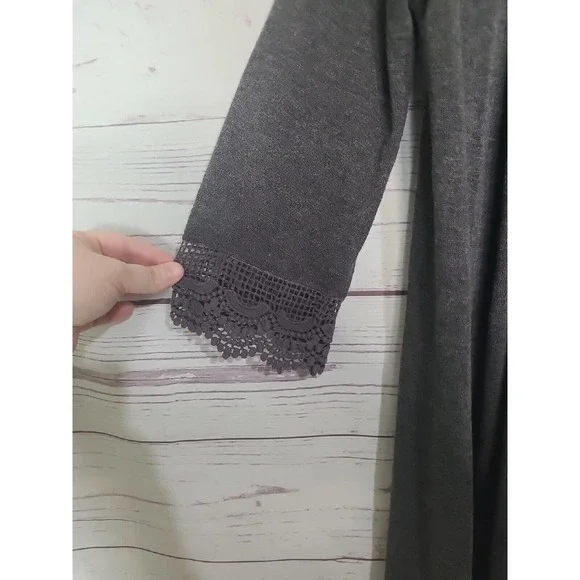 Easel Charcoal Gray Crochet Trim Long Sleeve Cardigan Sweater Womans Size Small - Picture 3 of 6